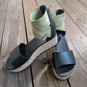 Sorel Platform Sandals 8N